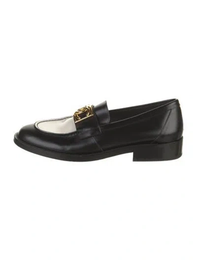 Pre-owned Chanel 2023 Interlocking Cc Logo Loafers In Black