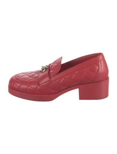 Pre-owned Chanel 2023 Interlocking Cc Logo Loafers In Red