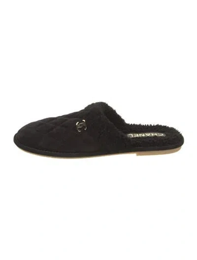 Pre-owned Chanel 2023 Interlocking Cc Logo Mules In Black