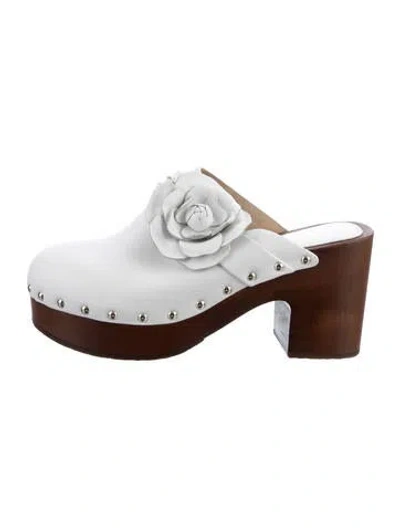 Pre-owned Chanel 2023 Interlocking Cc Logo Mules In White