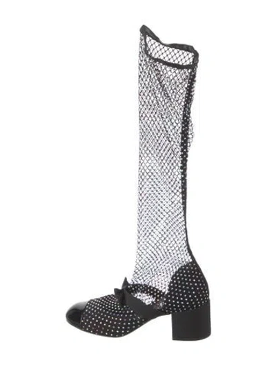 Pre-owned Chanel 2023 Interlocking Cc Logo Pumps In Black
