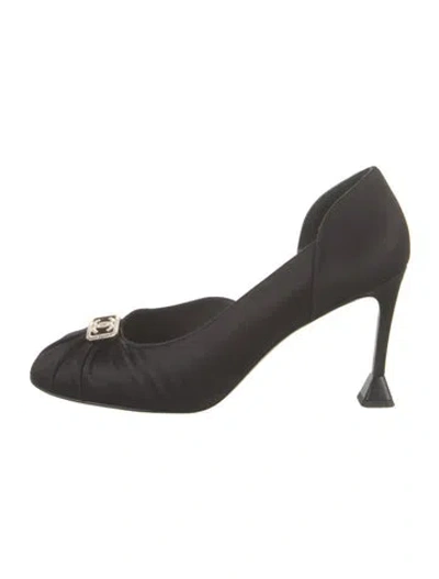 Pre-owned Chanel 2023 Interlocking Cc Logo Pumps In Black