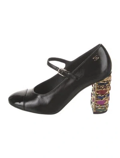 Pre-owned Chanel 2023 Interlocking Cc Logo Pumps In Black