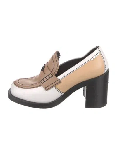 Pre-owned Chanel 2023 Interlocking Cc Logo Pumps In Neutral