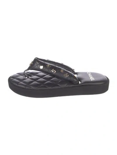 Pre-owned Chanel 2023 Interlocking Cc Logo Slides In Black