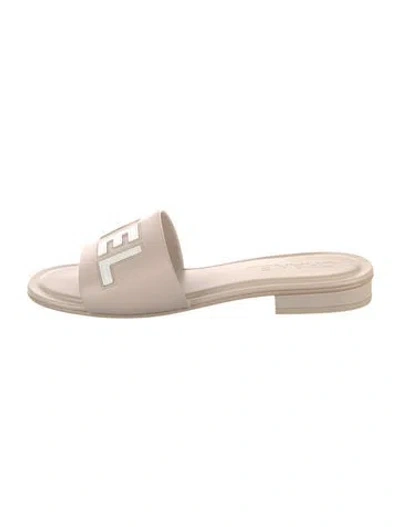 Pre-owned Chanel 2023 Interlocking Cc Logo Slides In Neutrals