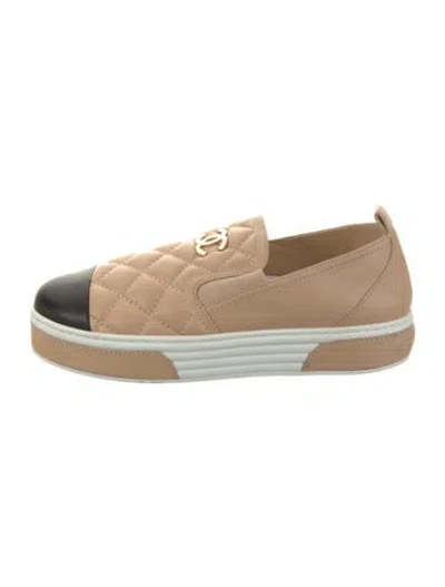 Pre-owned Chanel 2023 Interlocking Cc Logo Sneakers In Neutral