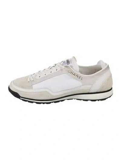 Pre-owned Chanel 2023 Interlocking Cc Logo Sneakers In White