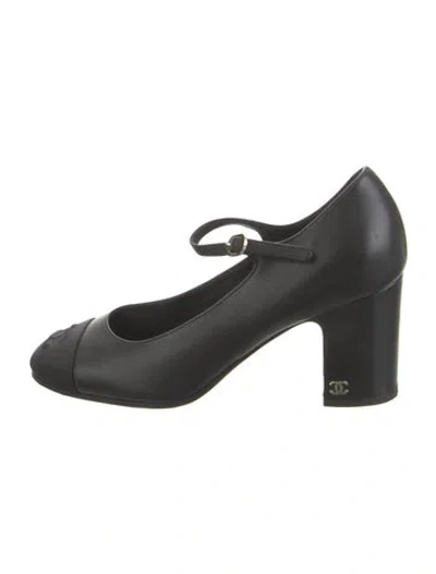 Pre-owned Chanel 2023 Leather Pumps In Black