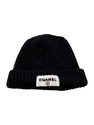 Pre-owned Chanel 2023 Logo Cashmere Beanie In Black/white