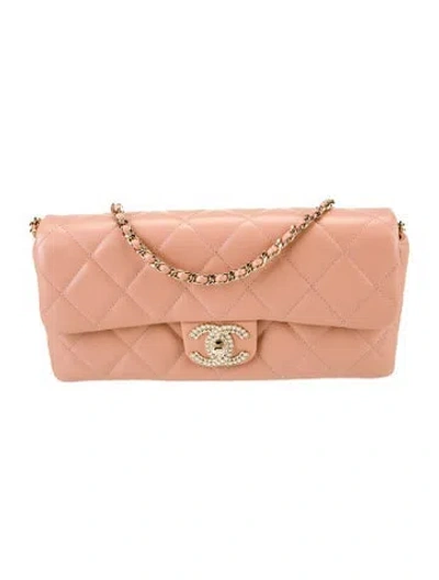 Pre-owned Chanel 2023 Pearl Cc Clutch W/ Chain W/tags In Neutral