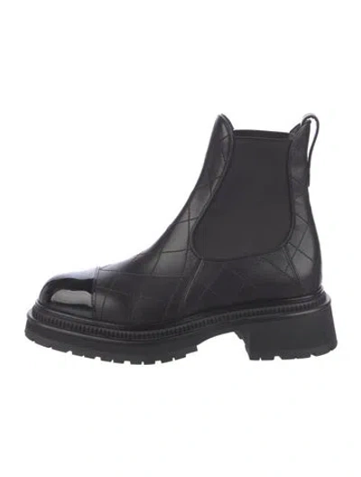 Pre-owned Chanel 2023 Quilted Pattern Chelsea Boots In Black