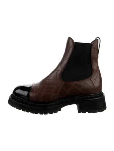 Pre-owned Chanel 2023 Quilted Pattern Chelsea Boots In Multi