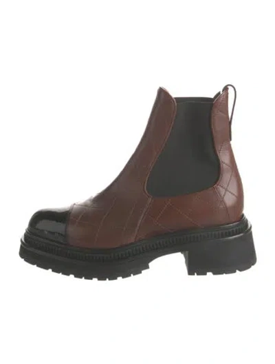 Pre-owned Chanel 2023 Quilted Pattern Chelsea Boots In Multi