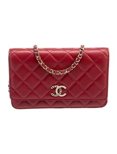 Pre-owned Chanel 2024 Crystal Pearl Cc Wallet On Chain In Burgundy