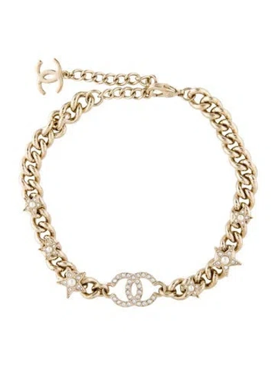 Pre-owned Chanel 2024 Faux Pearl & Strass Cc Choker Necklace, 15" In White