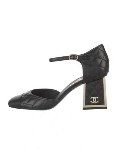 Pre-owned Chanel 2024 Interlocking Cc Logo D'orsay Pumps W/ Tags In Black