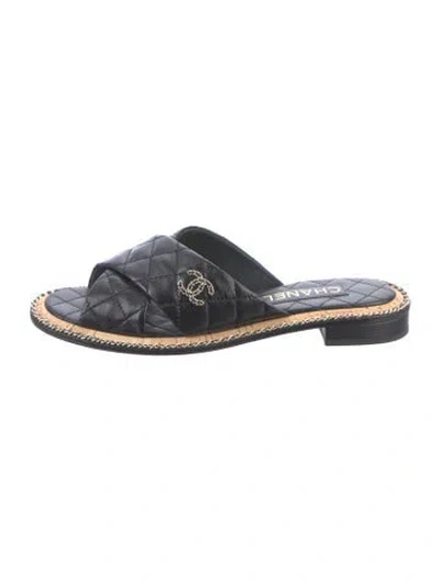 Pre-owned Chanel 2024 Interlocking Cc Logo Slides In Black