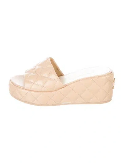 Pre-owned Chanel 2024 Interlocking Cc Logo Slides In Neutral