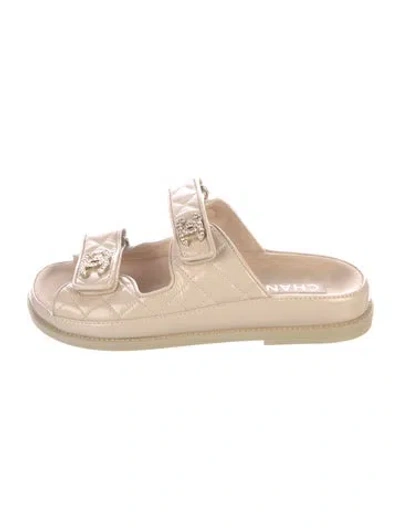Pre-owned Chanel 2024 Interlocking Cc Logo Slides In Neutral