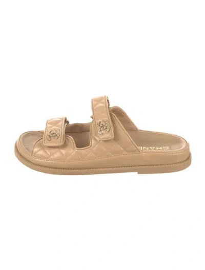 Pre-owned Chanel 2024 Interlocking Cc Logo Slides In Neutral