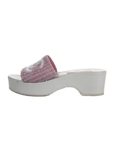 Pre-owned Chanel 2024 Interlocking Cc Logo Slides In Pink