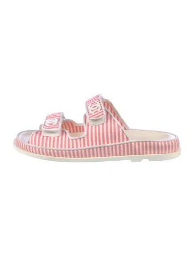 Pre-owned Chanel 2024 Interlocking Cc Logo Slides In Pink