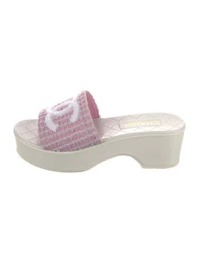 Pre-owned Chanel 2024 Interlocking Cc Logo Slides In White