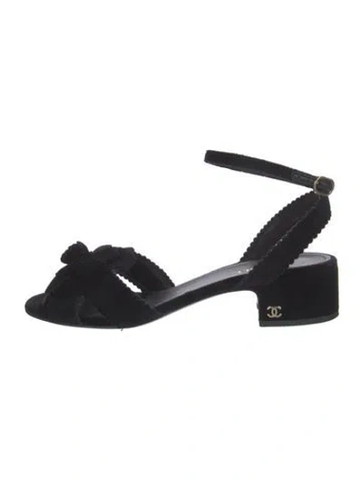 Pre-owned Chanel 2024 Interlocking Cc Logo Slingback Sandals In Black