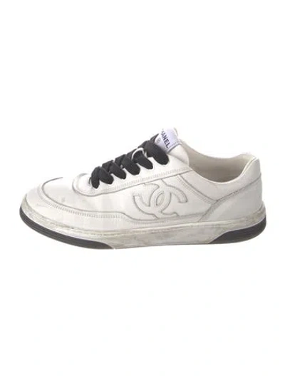 Pre-owned Chanel 2024 Interlocking Cc Logo Sneakers In Black/white