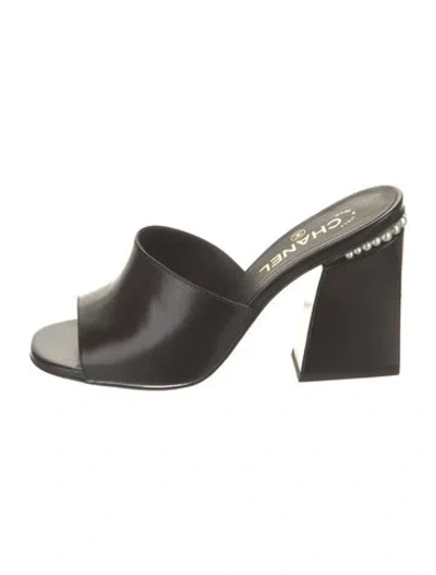 Pre-owned Chanel 2024 Leather Slides In Black