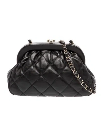 Pre-owned Chanel 2024 Quilted Cc Kisslock Clutch W/ Chain In Black