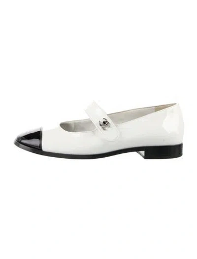 Pre-owned Chanel 2024 Turnlock Mary Jane Flats In White