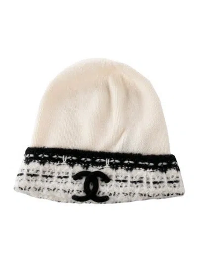 Pre-owned Chanel 2024 Wool Cc Beanie In Neutrals
