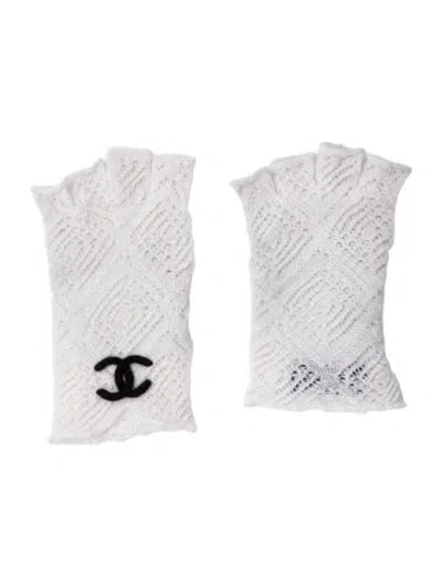 Pre-owned Chanel 2025 Cc Gloves W/tags In White