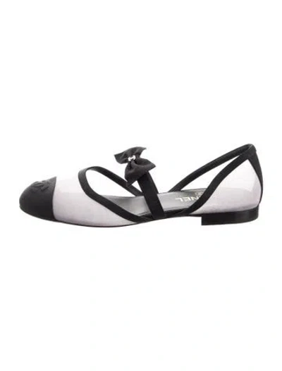 Pre-owned Chanel 2025 Interlocking Cc Logo Ballet Flats In Black