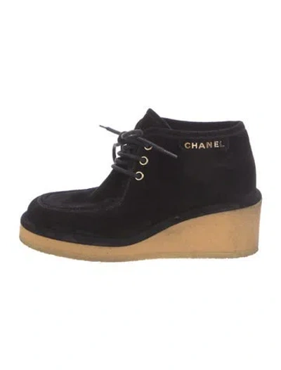 Pre-owned Chanel 2025 Interlocking Cc Logo Boots In Black