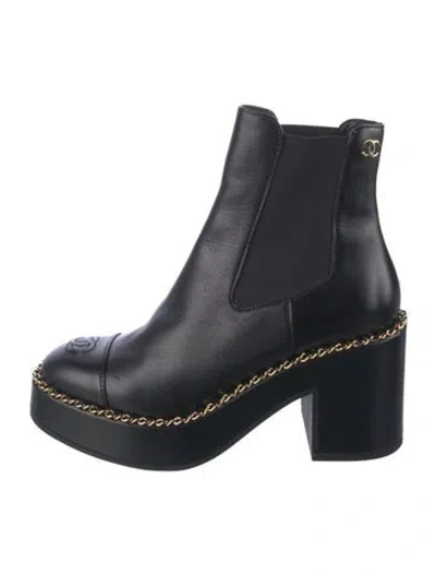 Pre-owned Chanel 2025 Interlocking Cc Logo Chelsea Boots In Black