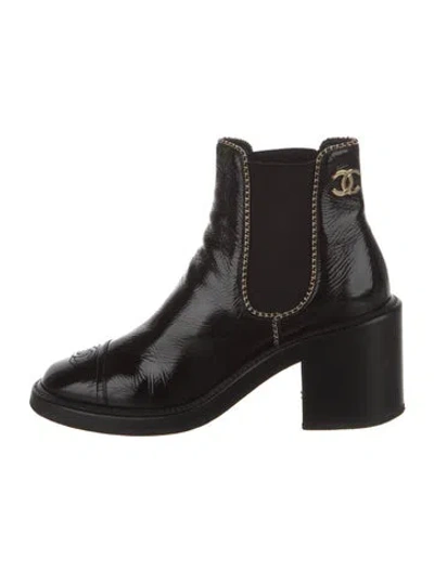 Pre-owned Chanel 2025 Interlocking Cc Logo Chelsea Boots In Black