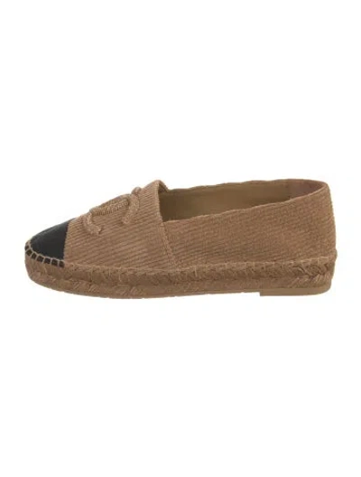 Pre-owned Chanel 2025 Interlocking Cc Logo Espadrilles In Neutrals