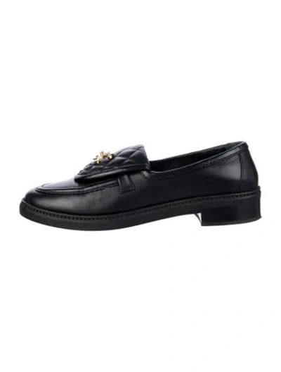 Pre-owned Chanel 2025 Interlocking Cc Logo Loafers In Black