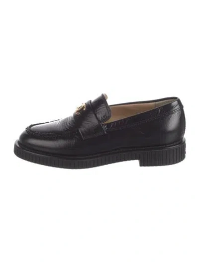 Pre-owned Chanel 2025 Interlocking Cc Logo Loafers In Black