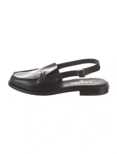Pre-owned Chanel 2025 Interlocking Cc Logo Loafers In Black