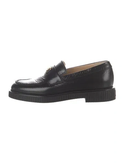 Pre-owned Chanel 2025 Interlocking Cc Logo Loafers In Black