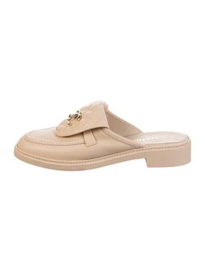 Pre-owned Chanel 2025 Interlocking Cc Logo Mules In Neutral