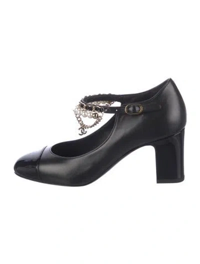 Pre-owned Chanel 2025 Interlocking Cc Logo Pumps In Blue