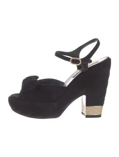 Pre-owned Chanel 2025 Interlocking Cc Logo Sandals In Black