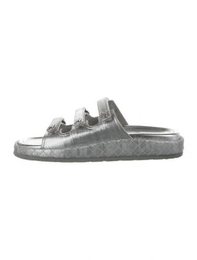 Pre-owned Chanel 2025 Interlocking Cc Logo Slides In Gray