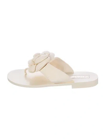 Pre-owned Chanel 2025 Interlocking Cc Logo Slides In Neutral