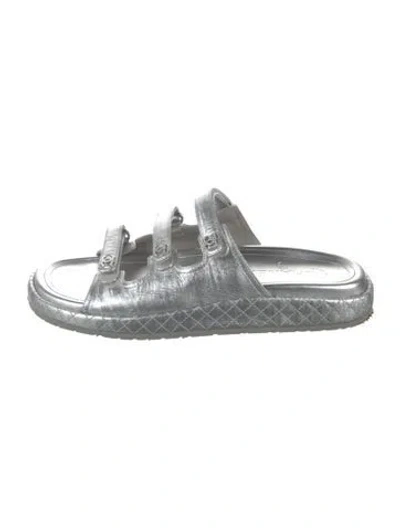 Pre-owned Chanel 2025 Interlocking Cc Logo Slides In Silver